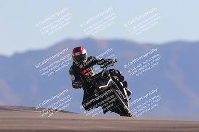 media/Nov-06-2023-Moto Forza (Mon) [[ce023d0744]]/3-Intermediate Group/Session 5 (Turn 9)/